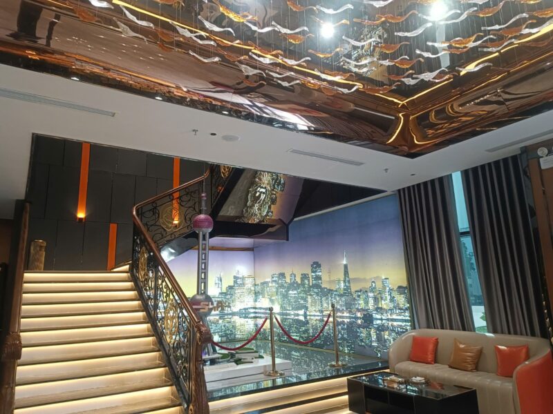 Sảnh cầu thang Shanghai KTV
