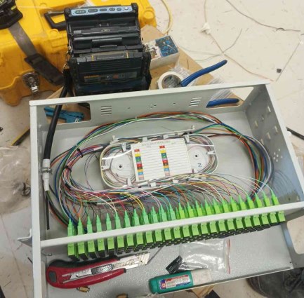 Hàn cáp quang vào hộp phối quang ODF